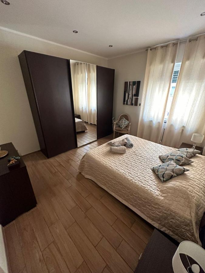 Luxury Center Appartment Novi Ligure Eksteriør billede